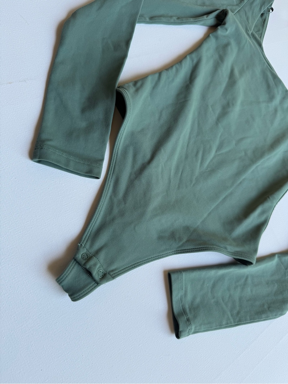 Babaton‎ Contour Sage Green Square Neck Long Sleeve Bodysuit, Size 2XS - Picture 5 of 7